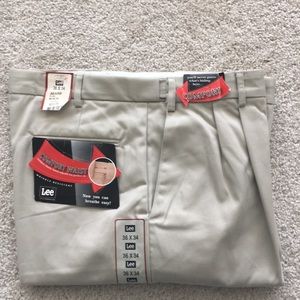 Men’s Lee Comfort Waist Pants Wrinkle Resistant